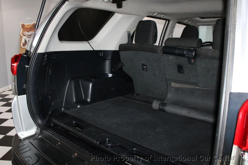 2011 Toyota 4Runner SR5 photo 23