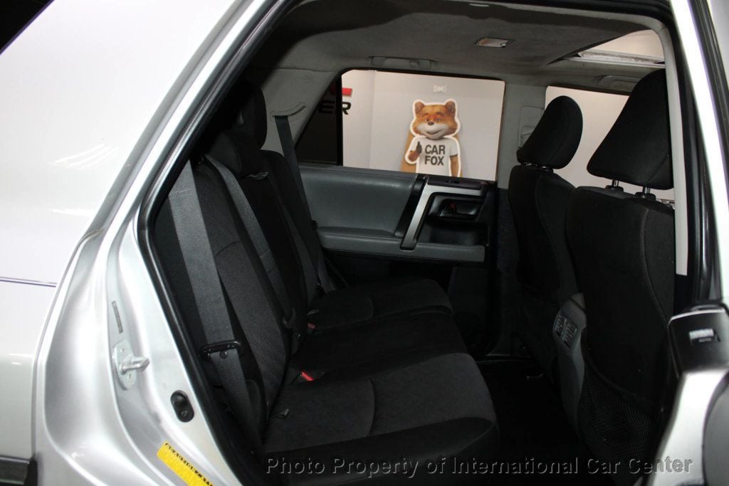2011 Toyota 4Runner SR5 photo 25