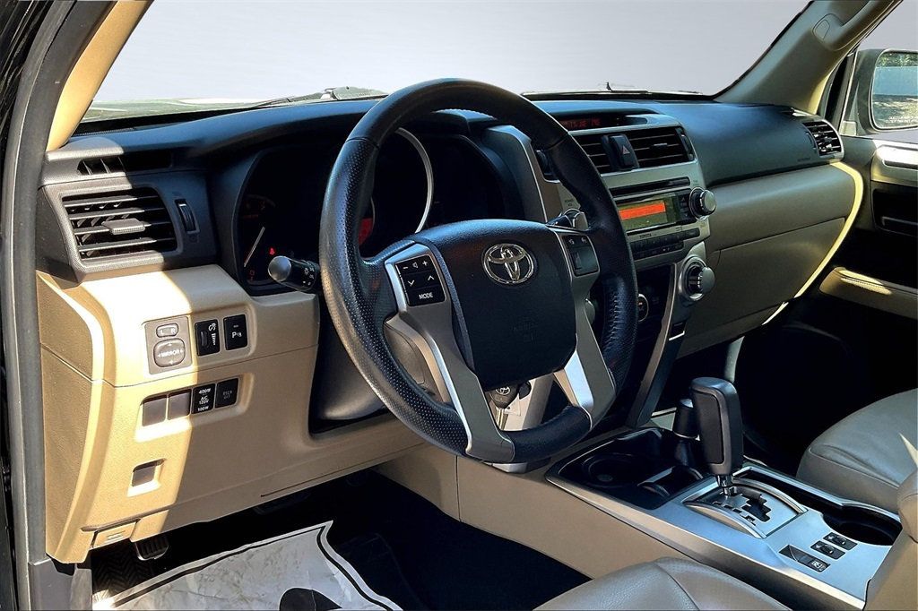 2011 Toyota 4Runner SR5 photo 11