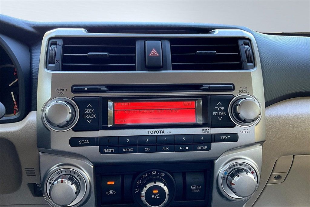 2011 Toyota 4Runner SR5 photo 24
