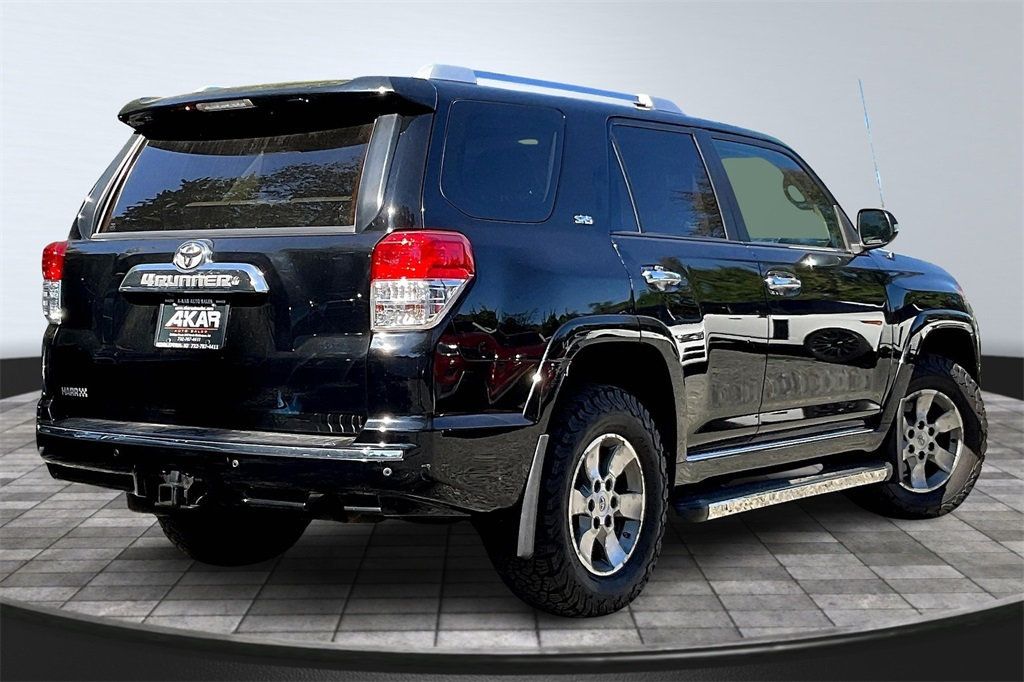 2011 Toyota 4Runner SR5 photo 5