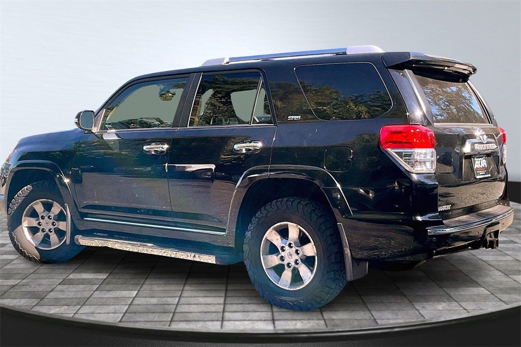 2011 Toyota 4Runner SR5 photo 7