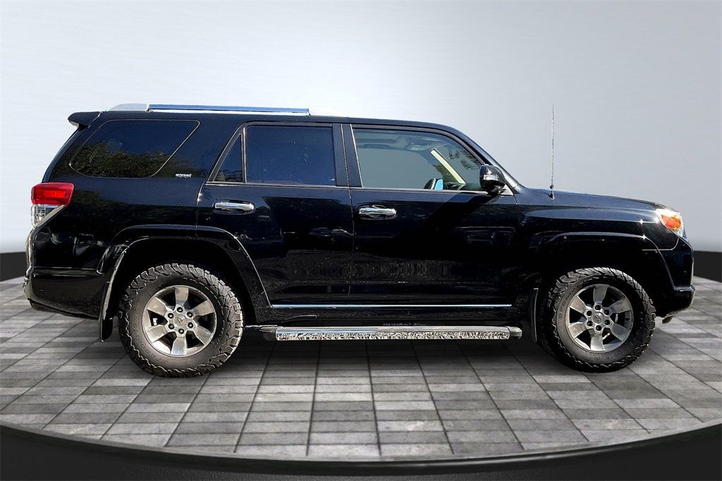 2011 Toyota 4Runner SR5 photo 8