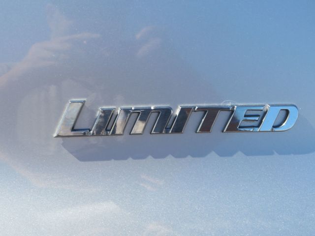2011 Toyota 4Runner 4X4 LIMITED 4RUNNER 1OWNER EXTRA CLEAN 32 SERVICE RECORDS  - 23097217 - 11