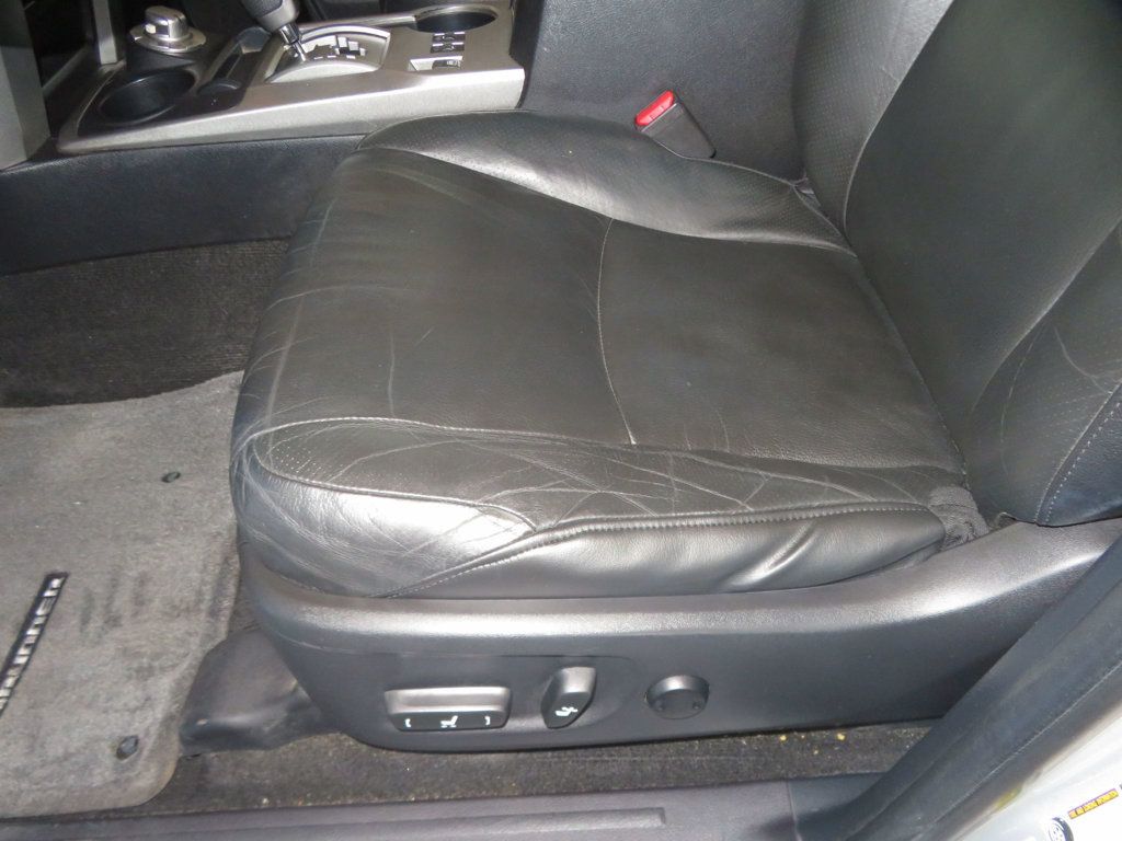2011 Toyota 4Runner 4X4 LIMITED 4RUNNER 1OWNER EXTRA CLEAN 32 SERVICE RECORDS  - 23097217 - 17