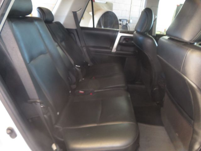 2011 Toyota 4Runner 4X4 LIMITED 4RUNNER 1OWNER EXTRA CLEAN 32 SERVICE RECORDS  - 23097217 - 28
