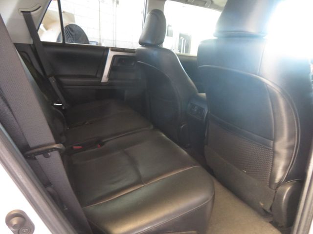 2011 Toyota 4Runner 4X4 LIMITED 4RUNNER 1OWNER EXTRA CLEAN 32 SERVICE RECORDS  - 23097217 - 30