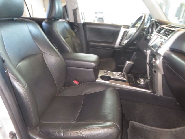 2011 Toyota 4Runner 4X4 LIMITED 4RUNNER 1OWNER EXTRA CLEAN 32 SERVICE RECORDS  - 23097217 - 33