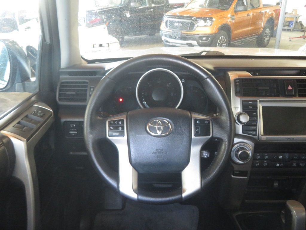 2011 Toyota 4Runner 4X4 LIMITED 4RUNNER 1OWNER EXTRA CLEAN 32 SERVICE RECORDS  - 23097217 - 35