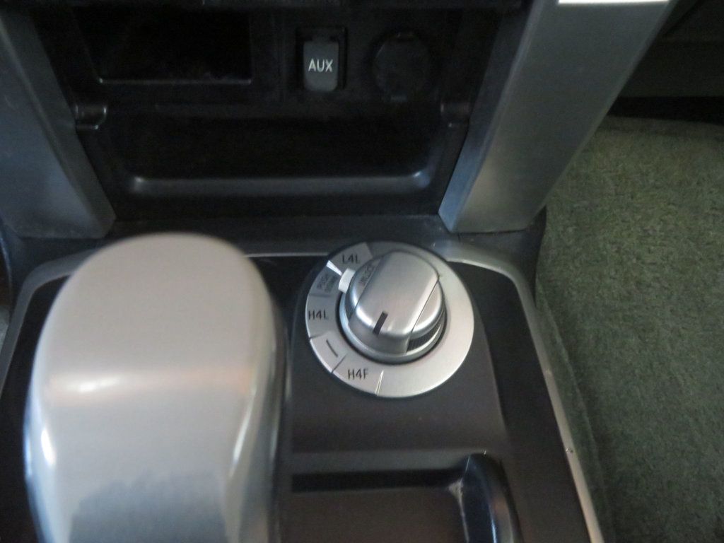 2011 Toyota 4Runner 4X4 LIMITED 4RUNNER 1OWNER EXTRA CLEAN 32 SERVICE RECORDS  - 23097217 - 40