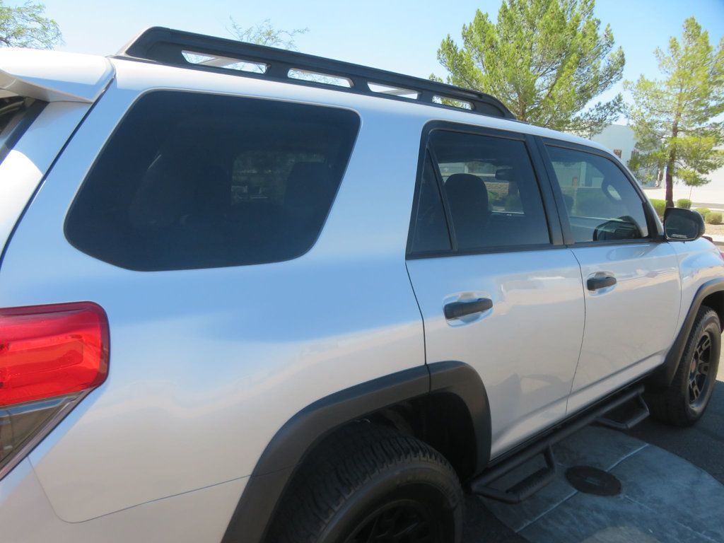 2011 Toyota 4Runner SR5 - 23062378 - 9