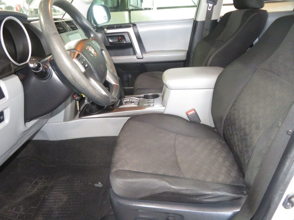 2011 Toyota 4Runner SR5 - 23062378 - 15