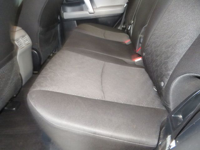 2011 Toyota 4Runner SR5 - 23062378 - 22