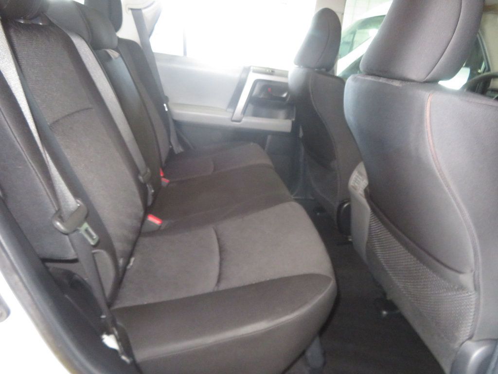 2011 Toyota 4Runner SR5 - 23062378 - 25