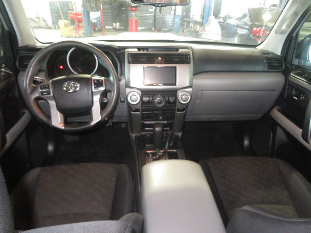 2011 Toyota 4Runner SR5 - 23062378 - 36