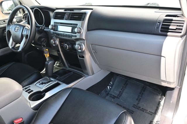 2011 Toyota 4Runner SR5 - 22994419 - 7