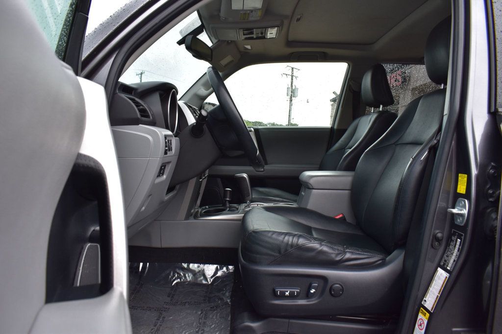 2011 Toyota 4Runner SR5 - 23052536 - 12