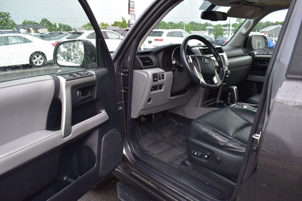 2011 Toyota 4Runner SR5 - 23052536 - 14