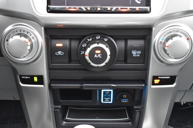 2011 Toyota 4Runner SR5 - 23052536 - 31