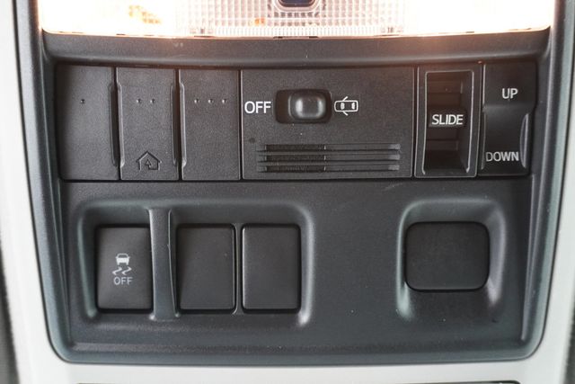 2011 Toyota 4Runner SR5 - 23030851 - 17