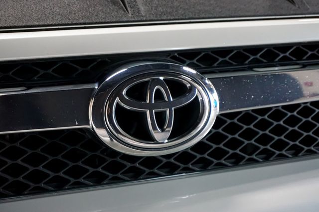 2011 Toyota 4Runner *SR5 4WD V6* *White/Tan Leather* *Super Clean* - 23083625 - 49