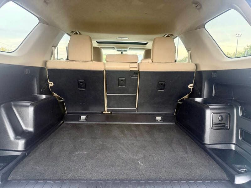 2011 Toyota 4Runner SR5 photo 13