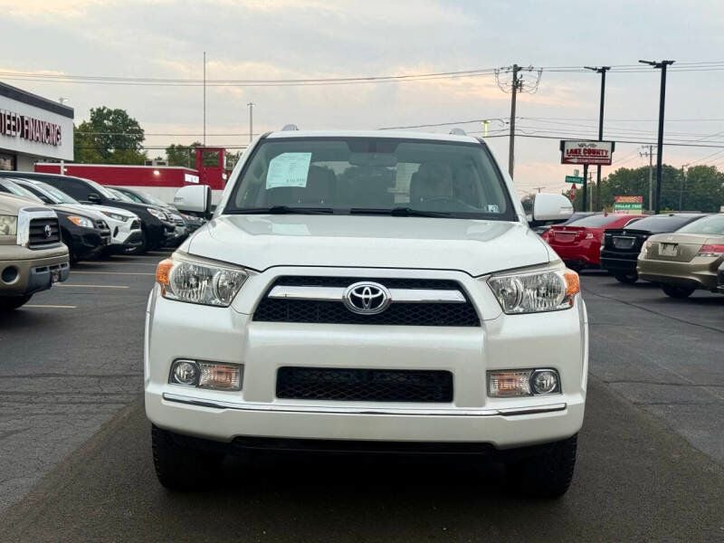 2011 Toyota 4Runner SR5 photo 2