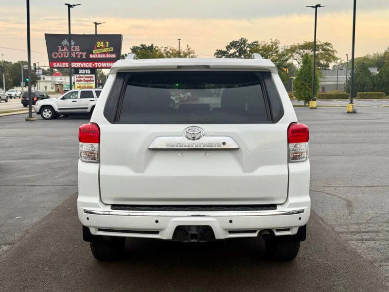 2011 Toyota 4Runner SR5 photo 6