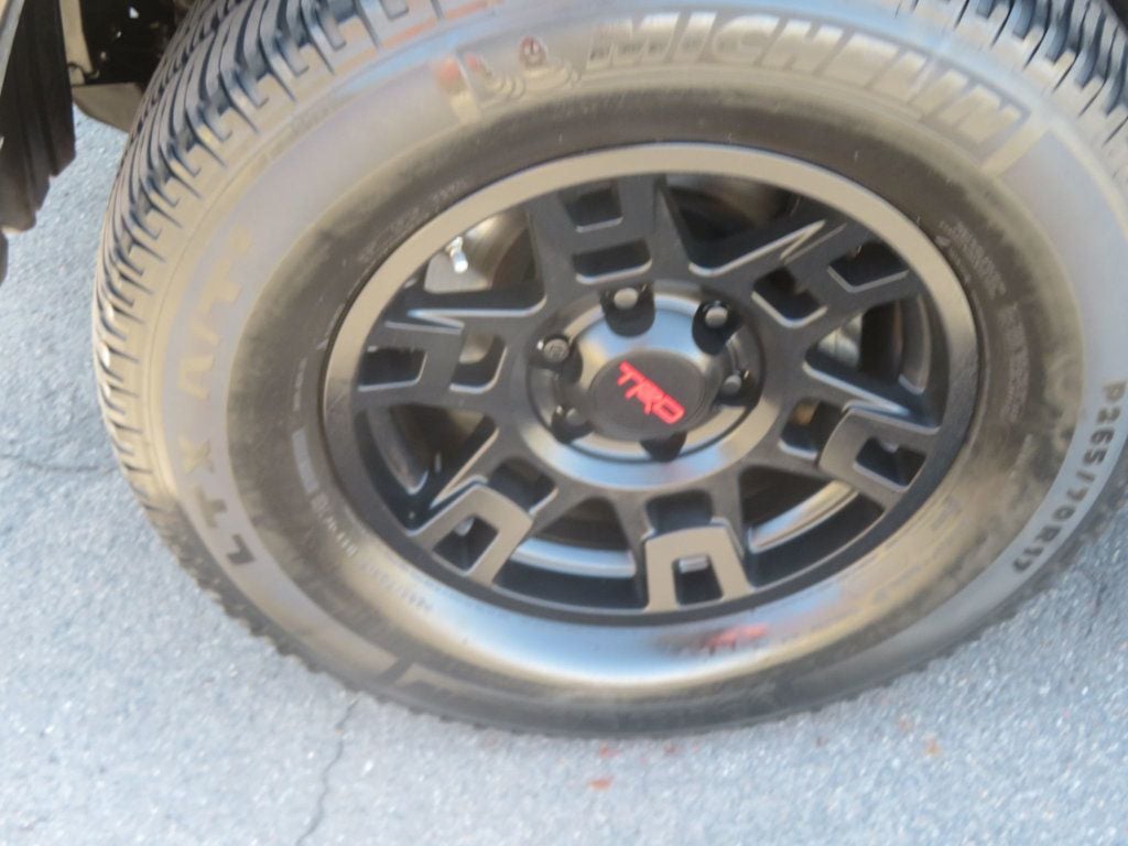 2011 Toyota 4Runner SR5 4X4 4RUNNER EXTRA CLEAN 1OWNER AZ 4X4 4RUNNER SR5  - 23062378 - 13