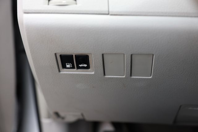 2011 Toyota Avalon  - 23019787 - 48