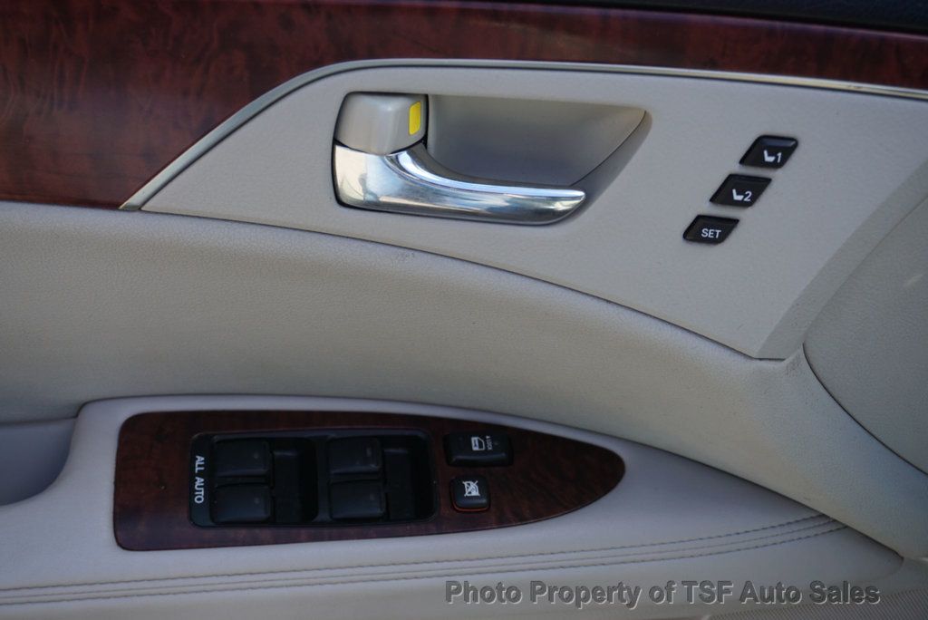 2011 Toyota Avalon 4dr Sedan LEATHER SUNROOF HEATED SEATS REAR CAMERA BLUETOOTH  - 22998599 - 26