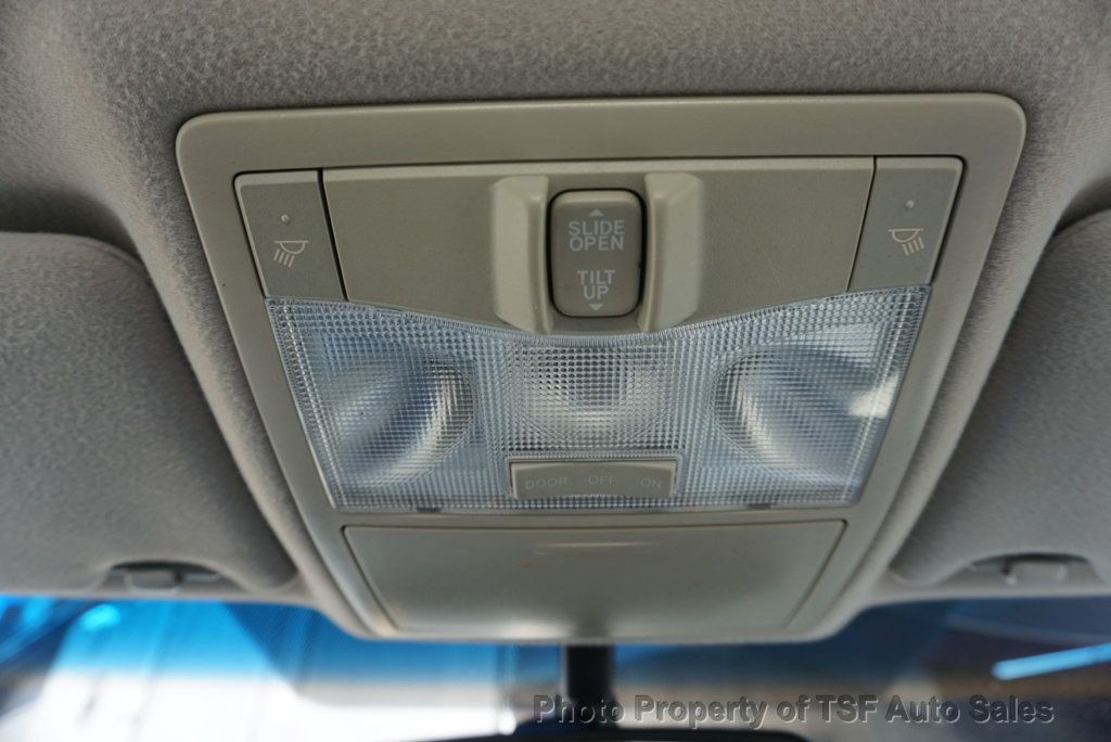 2011 Toyota Avalon 4dr Sedan LEATHER SUNROOF HEATED SEATS REAR CAMERA BLUETOOTH  - 22998599 - 28