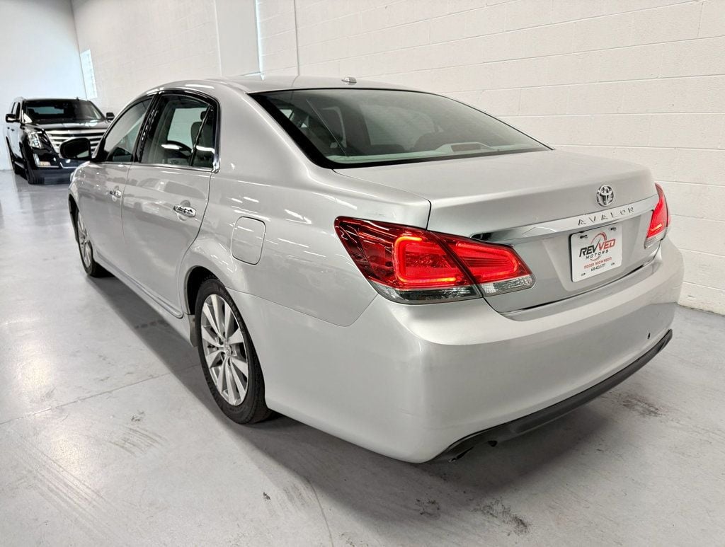 2011 Toyota Avalon 4dr Sedan Limited - 22710570 - 4