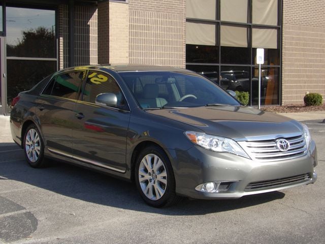 2011 Toyota Avalon Limited photo 8