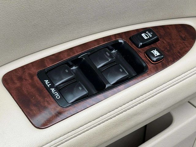 2011 Toyota Avalon 4dr Sedan Limited - 22970615 - 10