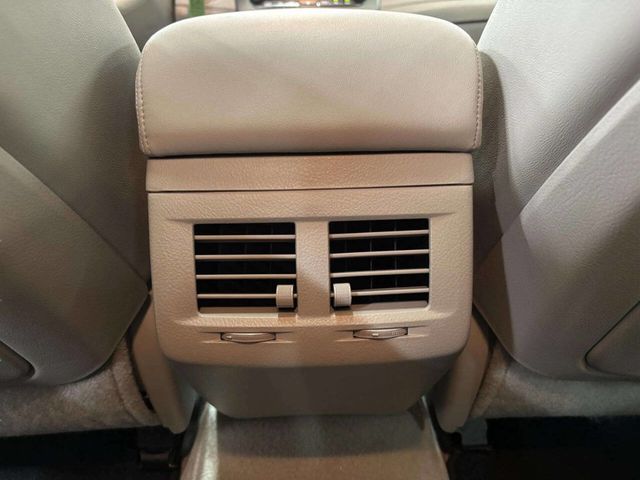 2011 Toyota Avalon 4dr Sedan Limited - 23044337 - 20