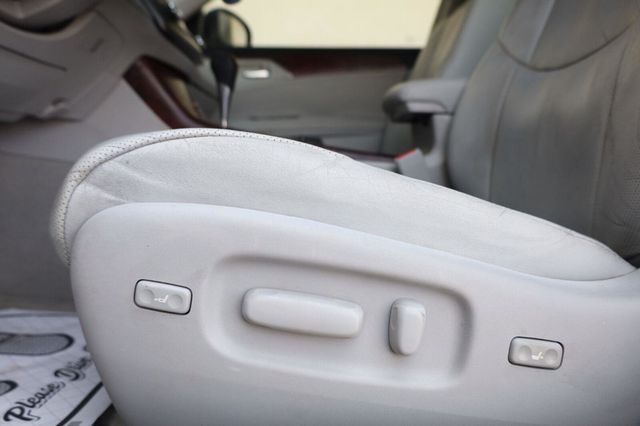 2011 Toyota Avalon Limited - 23069692 - 15