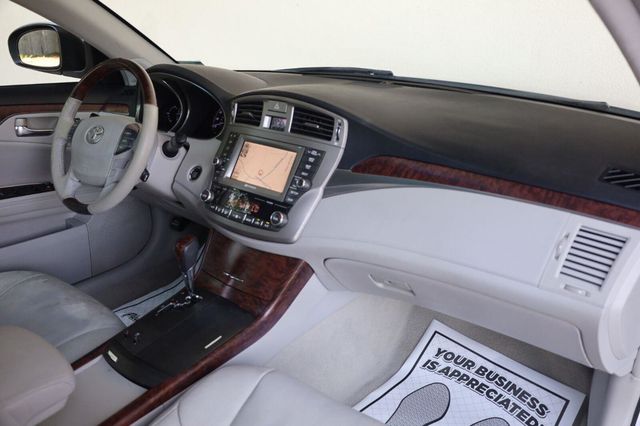 2011 Toyota Avalon Limited - 23069692 - 29