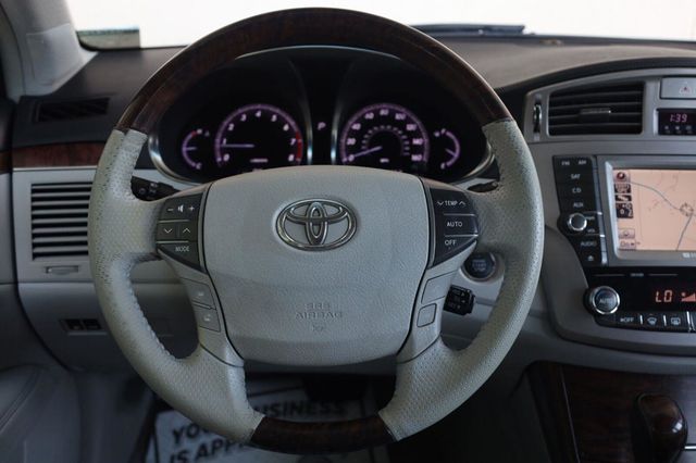 2011 Toyota Avalon Limited - 23069692 - 31