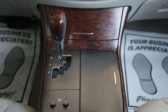 2011 Toyota Avalon Limited - 23069692 - 43
