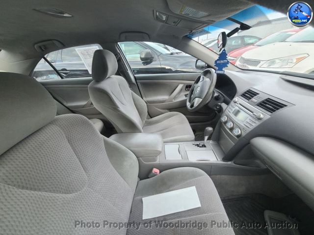 2011 Toyota Camry  - 22946829 - 3