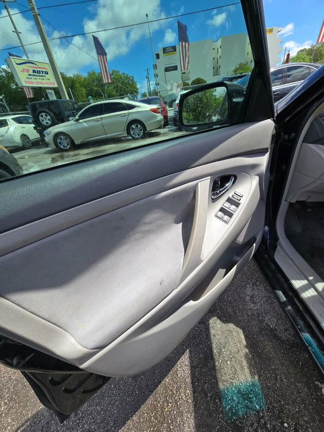 2011 Toyota Camry  - 23011825 - 6