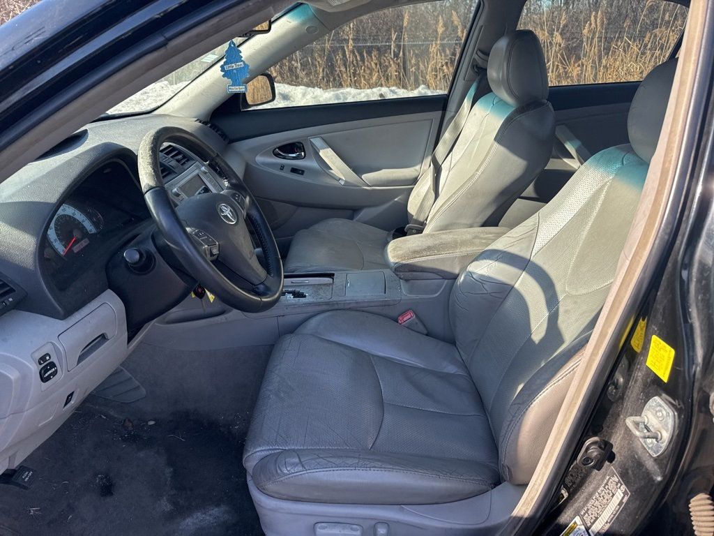 2011 Toyota Camry  - 22963796 - 6