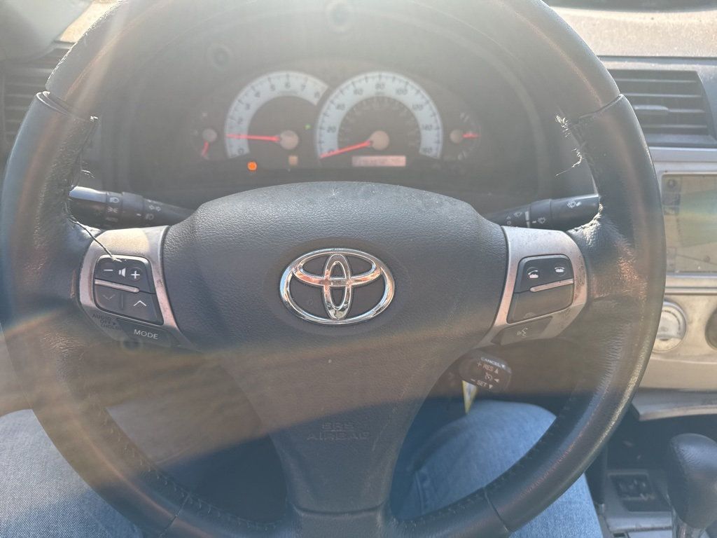 2011 Toyota Camry  - 22963796 - 7