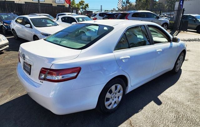 2011 Toyota Camry  - 22630935 - 13