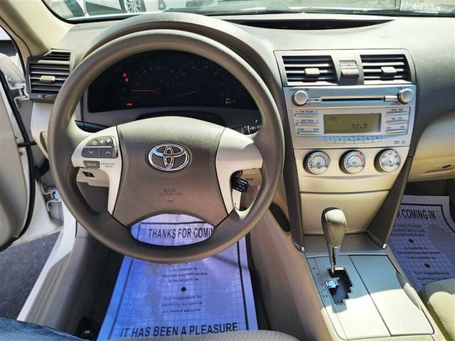 2011 Toyota Camry  - 22630935 - 19