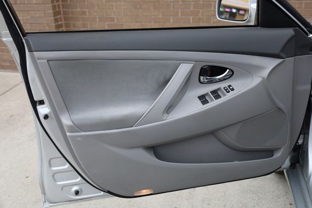 2011 Toyota Camry  - 22946142 - 11