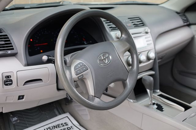 2011 Toyota Camry  - 22946142 - 12