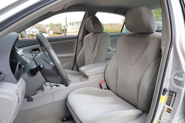 2011 Toyota Camry  - 22946142 - 13