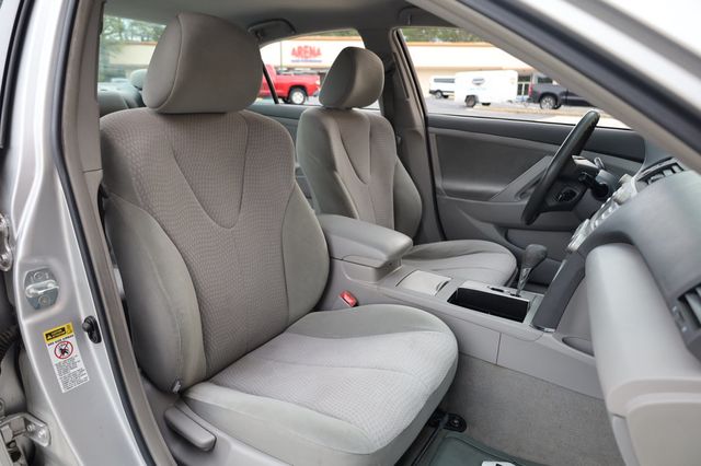 2011 Toyota Camry  - 22946142 - 21